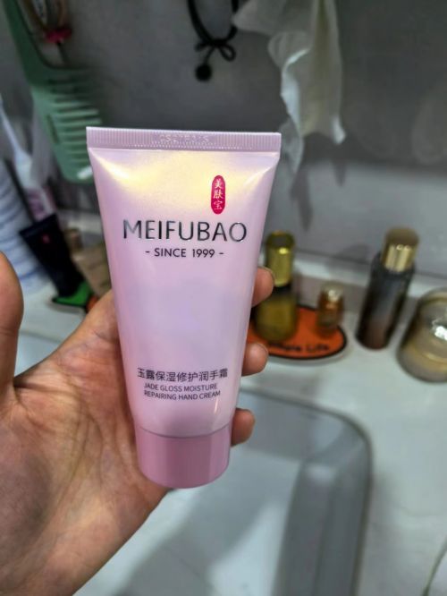 又实惠？力荐五款公认佳品小白买前必看AG旗舰厅网站国货护手霜哪个牌子好用(图6)